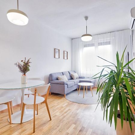 Goldenboy Apartments, באניה לוקה מראה חיצוני תמונה