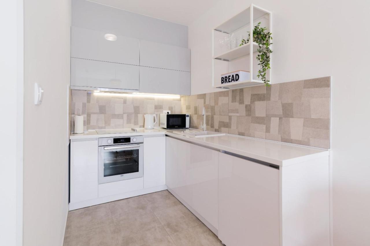 Goldenboy Apartments, באניה לוקה מראה חיצוני תמונה