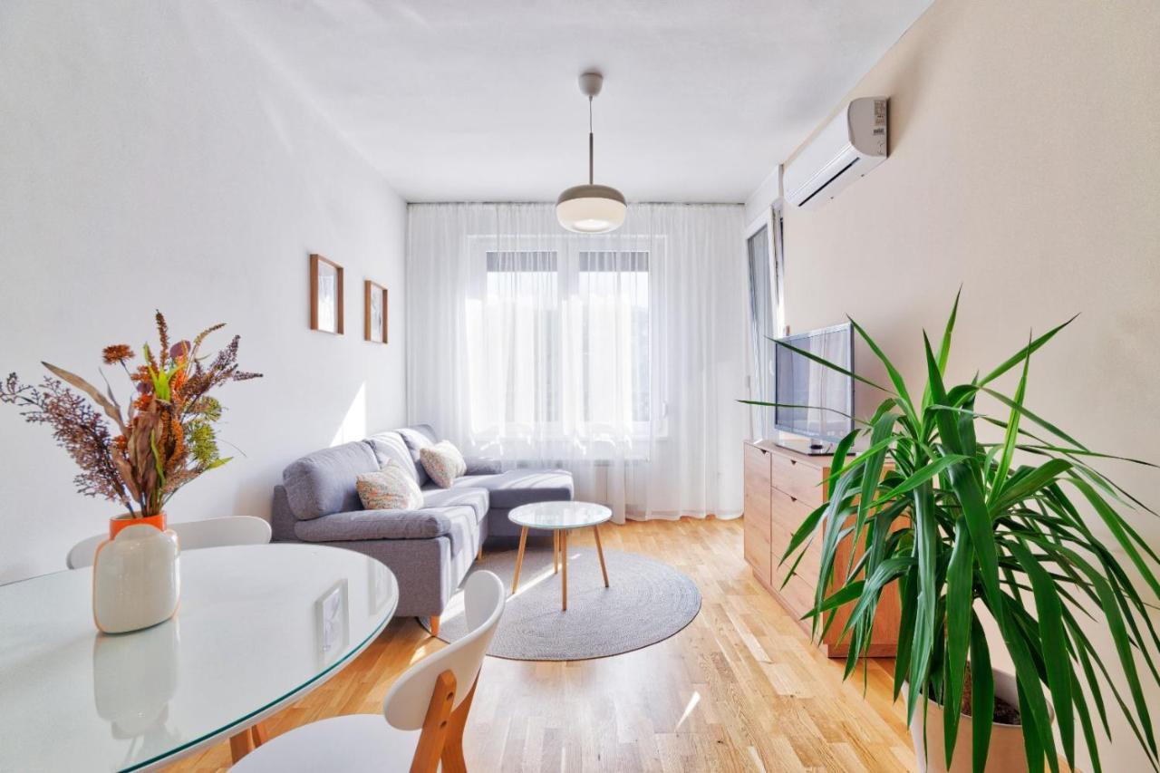 Goldenboy Apartments, באניה לוקה מראה חיצוני תמונה