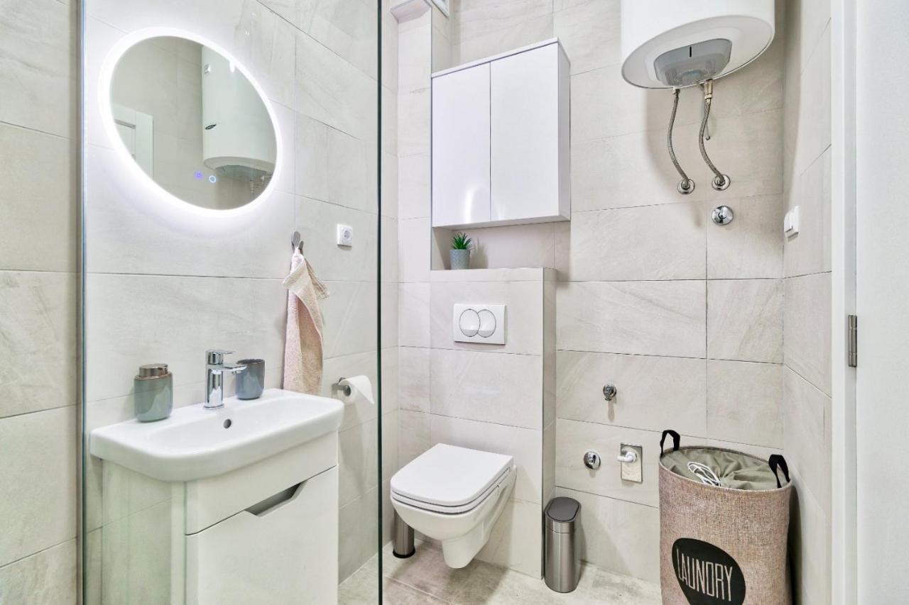 Goldenboy Apartments, באניה לוקה מראה חיצוני תמונה