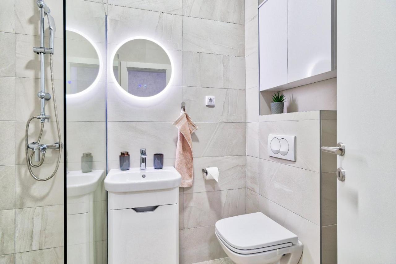 Goldenboy Apartments, באניה לוקה מראה חיצוני תמונה